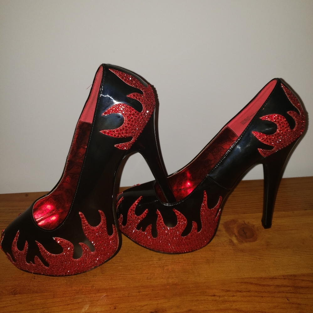 Bordello Rhinestone Flames Platform Pump Size 11